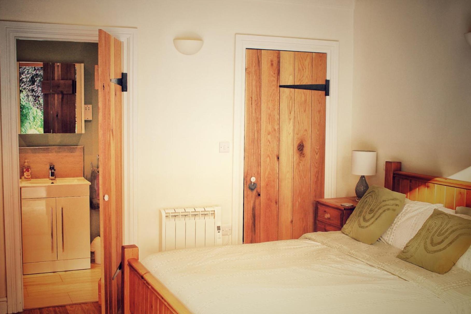 Cosy One Bed Barn Conversion Donington Park East Midlands Airport Apartment *