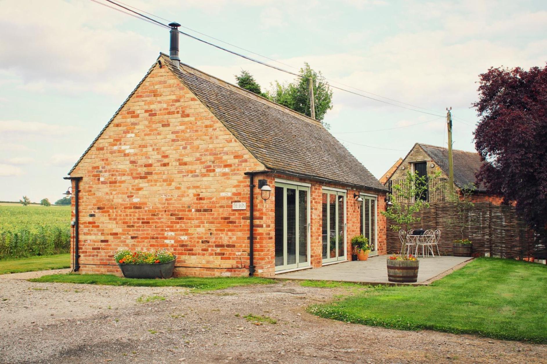 Cosy One Bed Barn Conversion Donington Park East Midlands Airport Apartment *